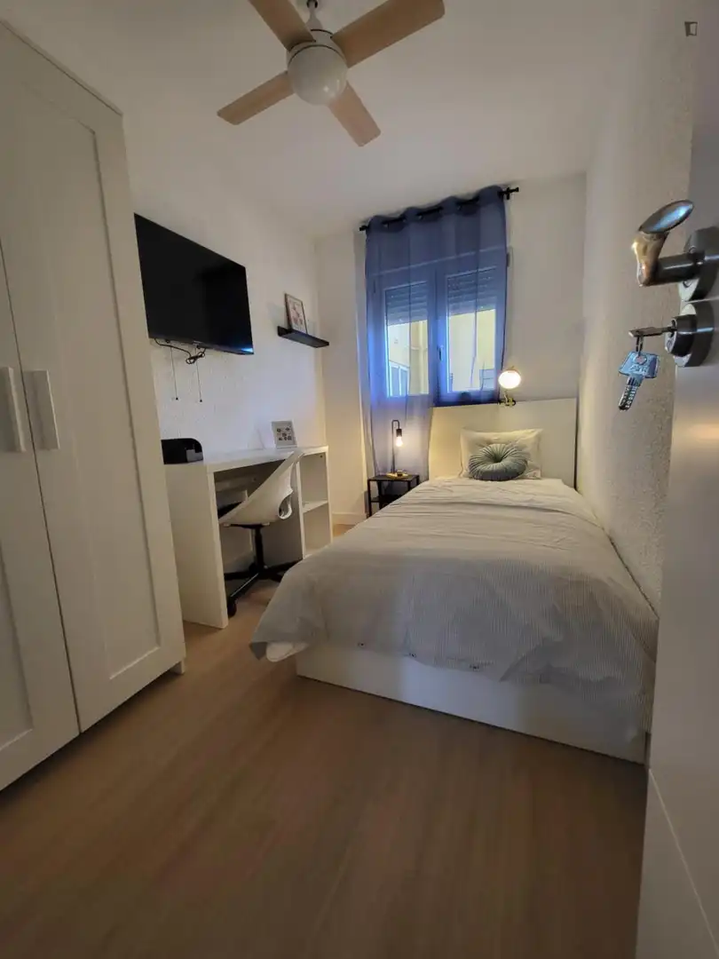 Room in Alicante / Alacant, Alicante