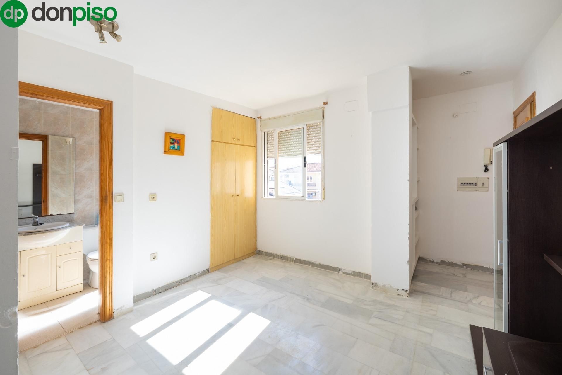 Apartment for sale in Calle de Alhamar, Avda. De los Ogíjares