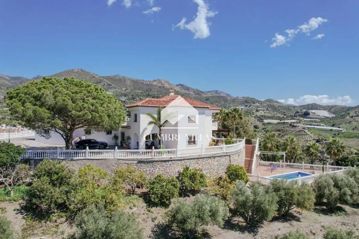 Casa rústica amb jardí en venda a Ítrabo, imagen 59