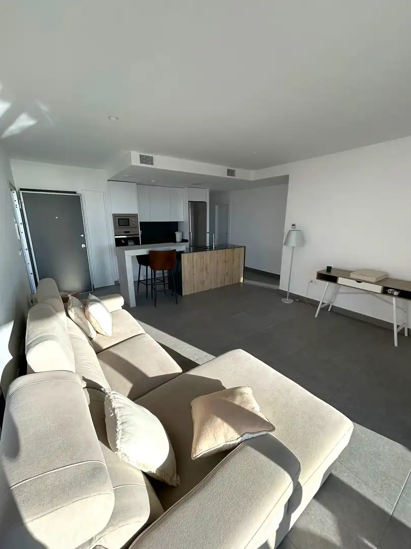 Sala d'estar de Casa adosada en venda en Polop amb Aire condicionat, Calefacció i Jardí privat