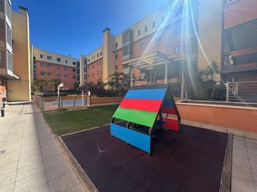 Pis amb piscina en venda a Villaverde