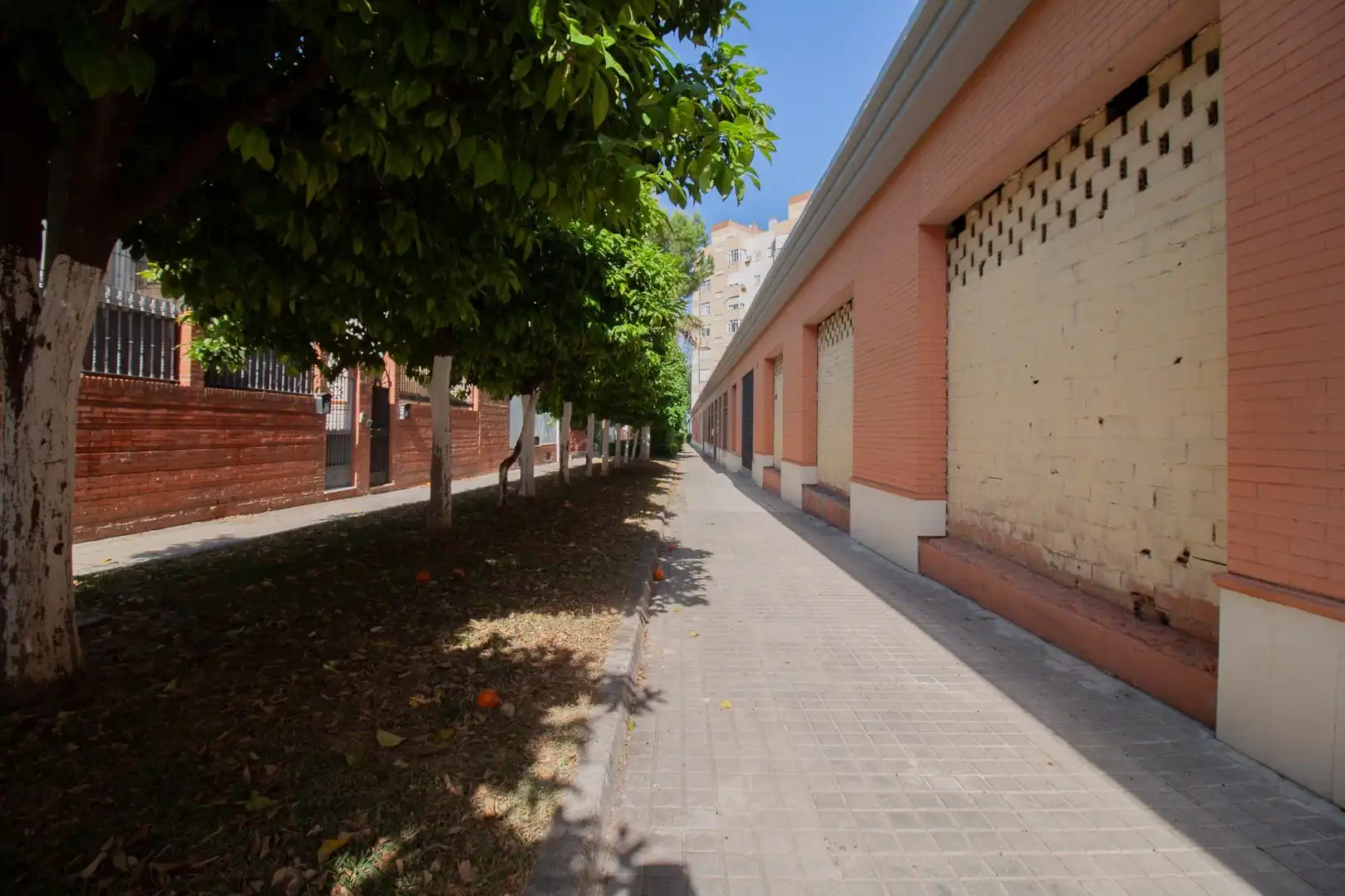 Vista exterior de Local en venta en Sevilla
