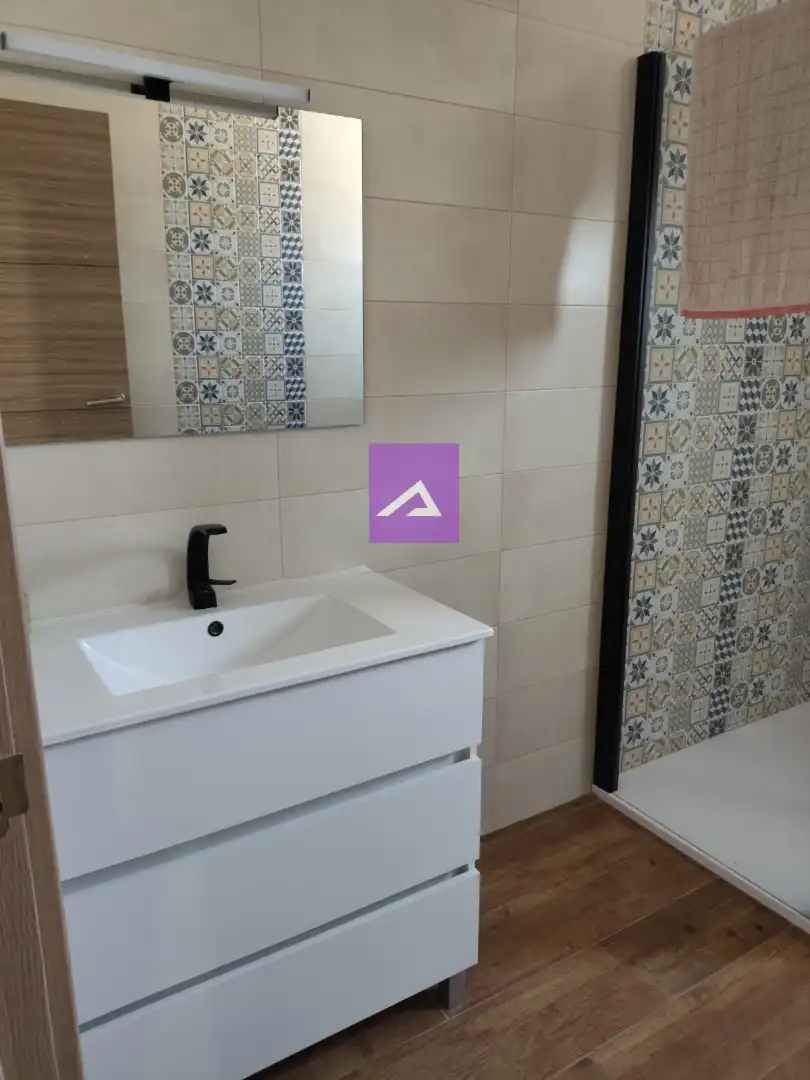 Bathroom of Houses for sale in Torrent  with Air Conditioner, Private garden and Storage room