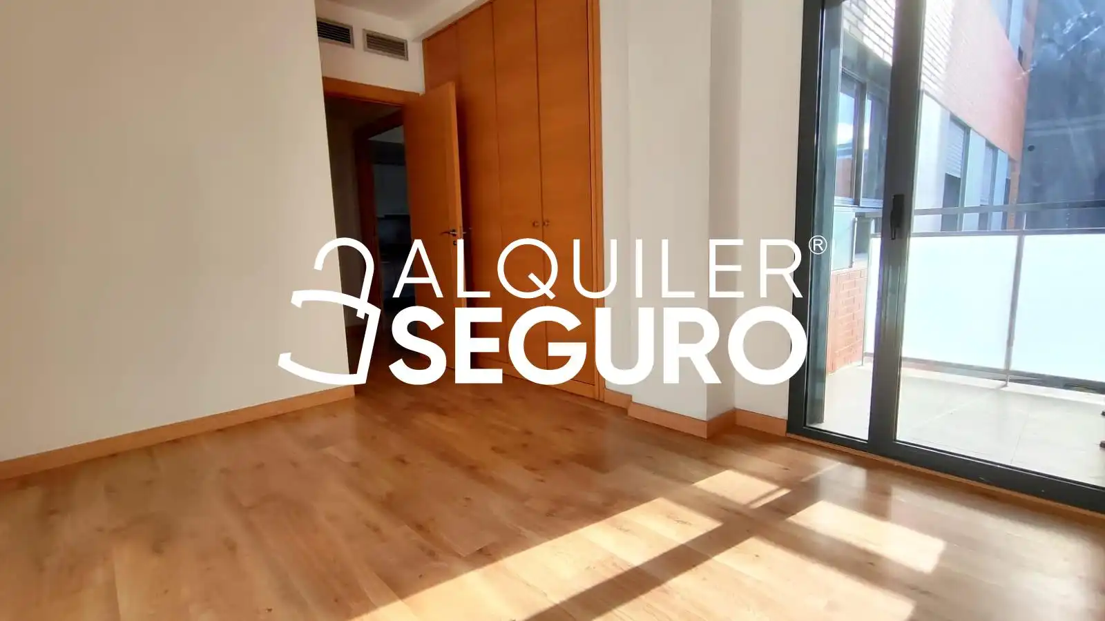 Habitación de Piso de alquiler en Paterna con Aire acondicionado, Calefacción y Terraza