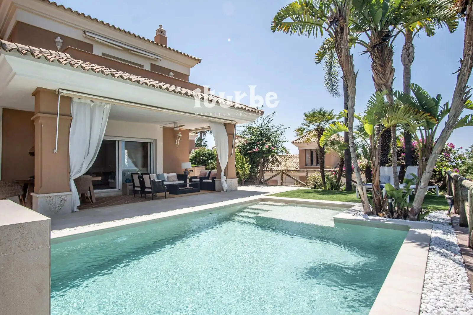 Houses for rent in Eagle-Santa Clara Golf, 14, Alto de los Monteros