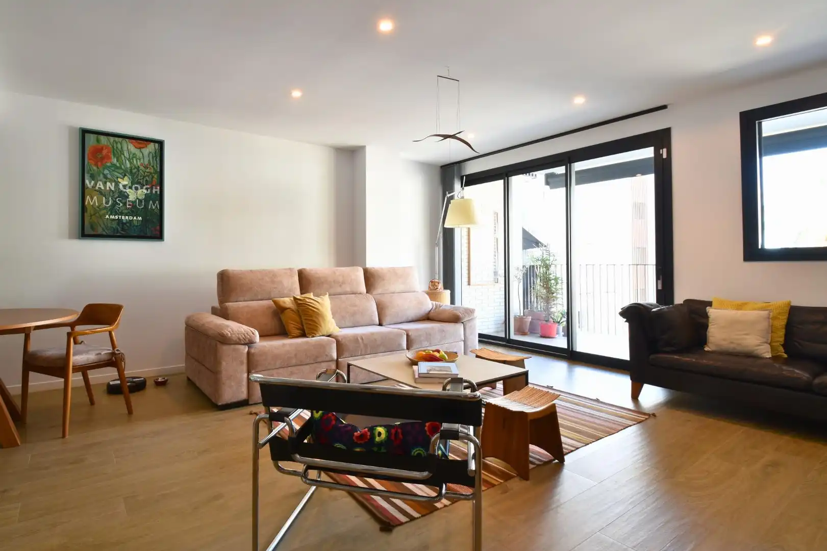 Living room of Flat for sale in Vilanova i la Geltrú  with Air Conditioner, Heating and Terrace
