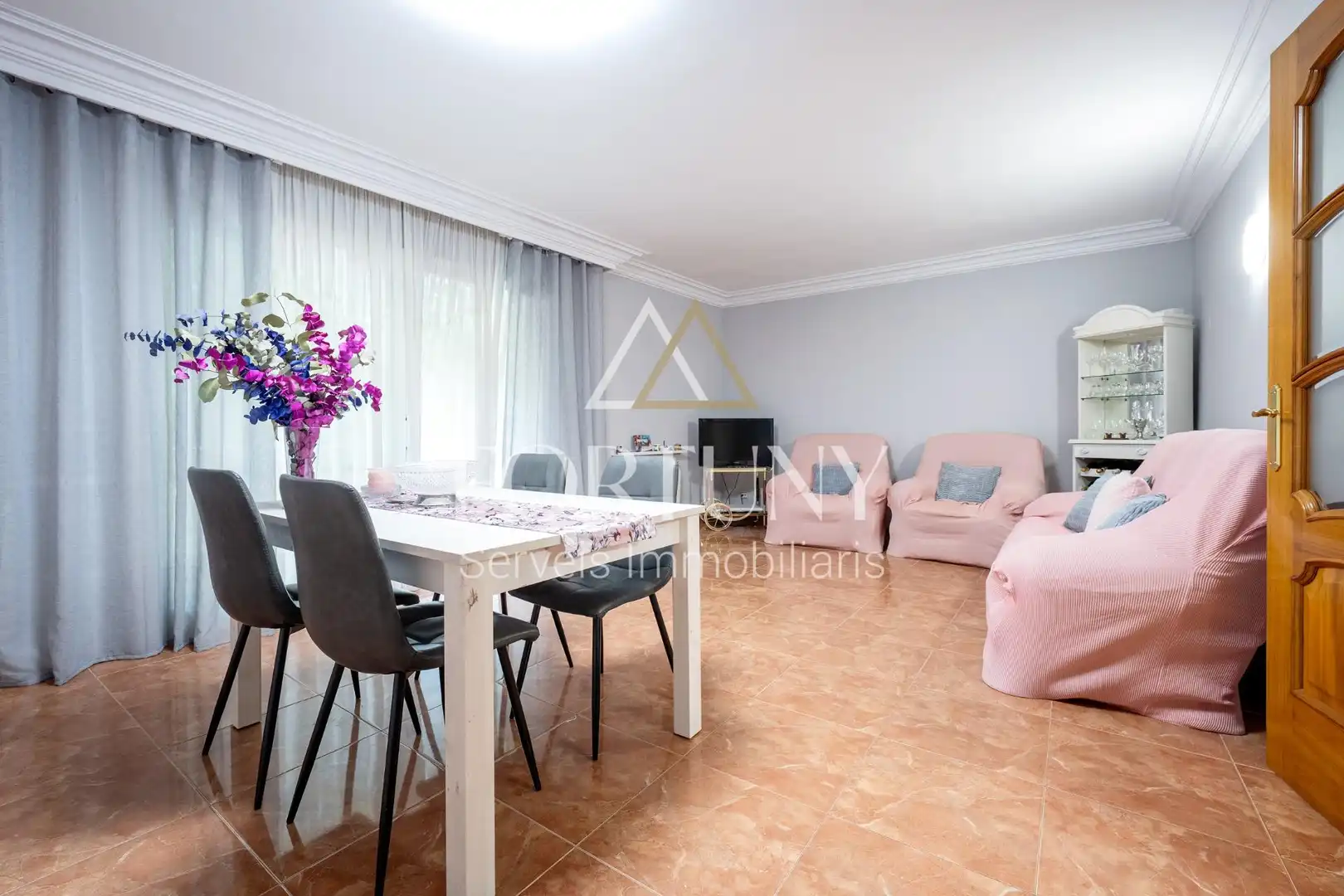 Living room of Flat for sale in Reus  with Air Conditioner, Heating and Balcony