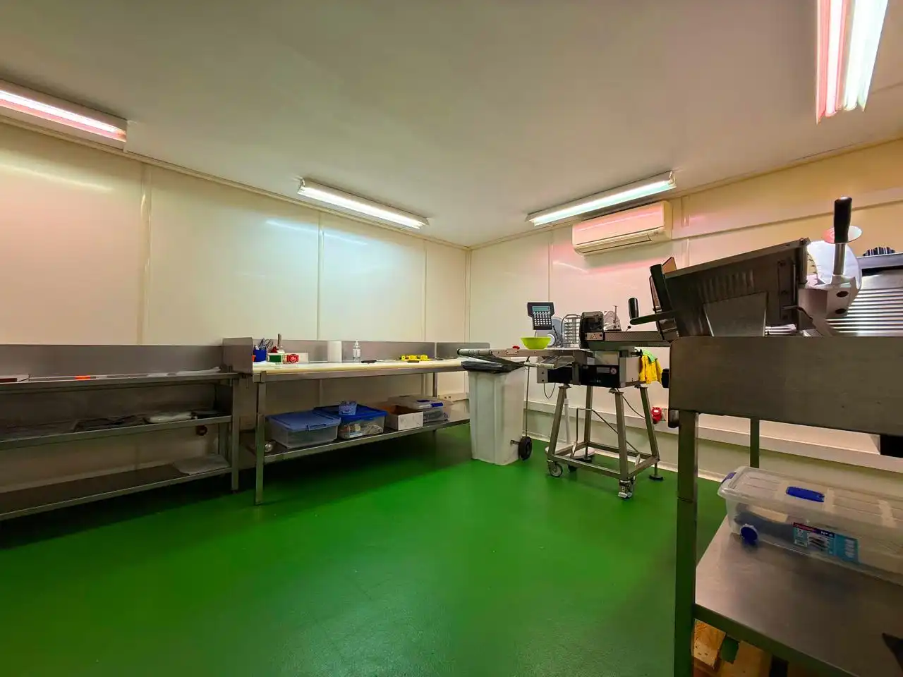 Local comercial en venta en Carrer de Joaquim Ruyra, imagen 8