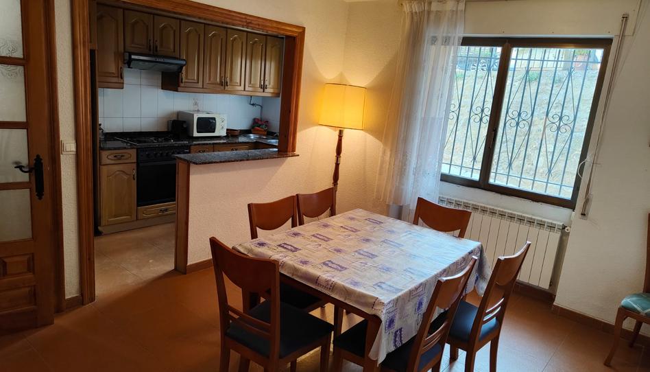 Foto 1 de Casa adosada en venda a Calle Luis Bretón, 7, Ocón, La Rioja