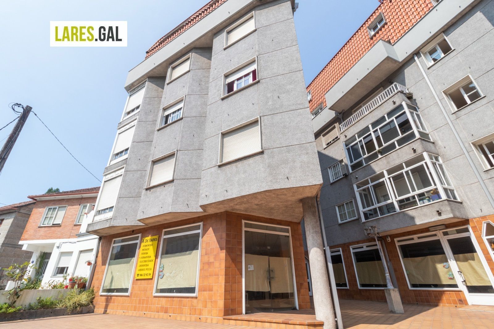 Exterior view of Premises for sale in Cangas 