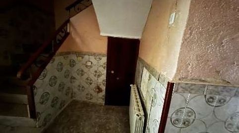 Foto 2 de Casa adosada en venta en Calle Parras Baja, 50, Torredonjimeno, Jaén