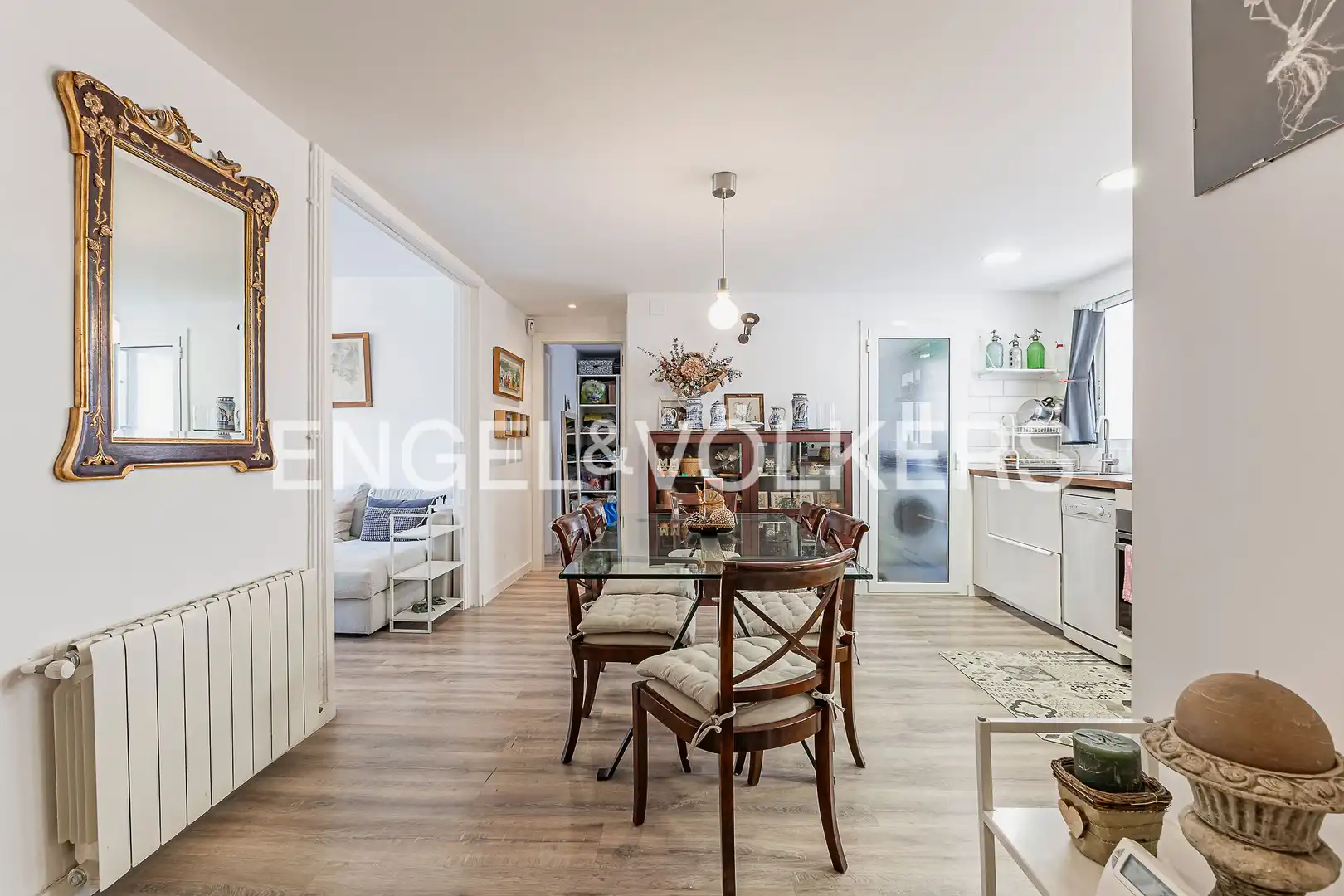 Comedor de Piso en venta en Barcelona con Calefacción, Parquet y Terraza