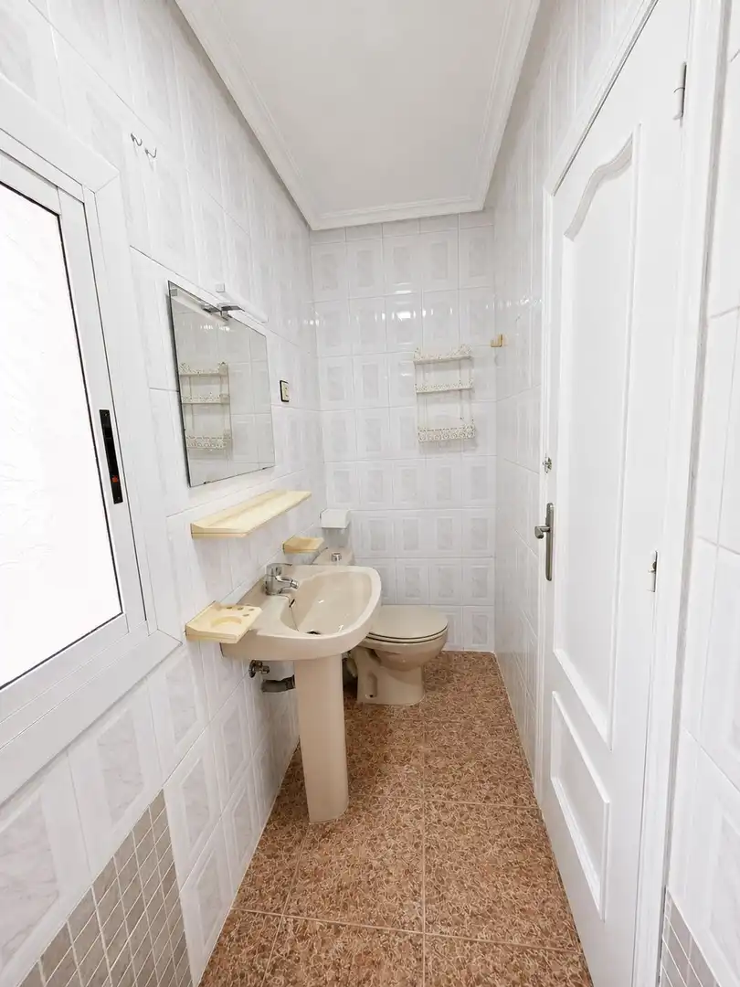 Bathroom of Flat for rent in Alcantarilla