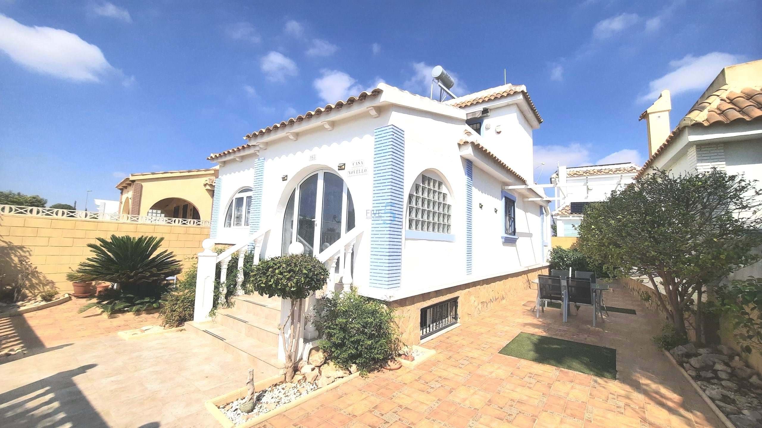 Vista exterior de Casa o xalet en venda en  Murcia Capital amb Aire condicionat, Calefacció i Terrassa