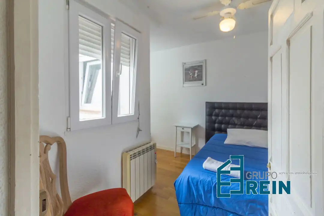 Schlafzimmer von Wohnung zum Verkauf in Madrid mit Klimaanlage und Heizung