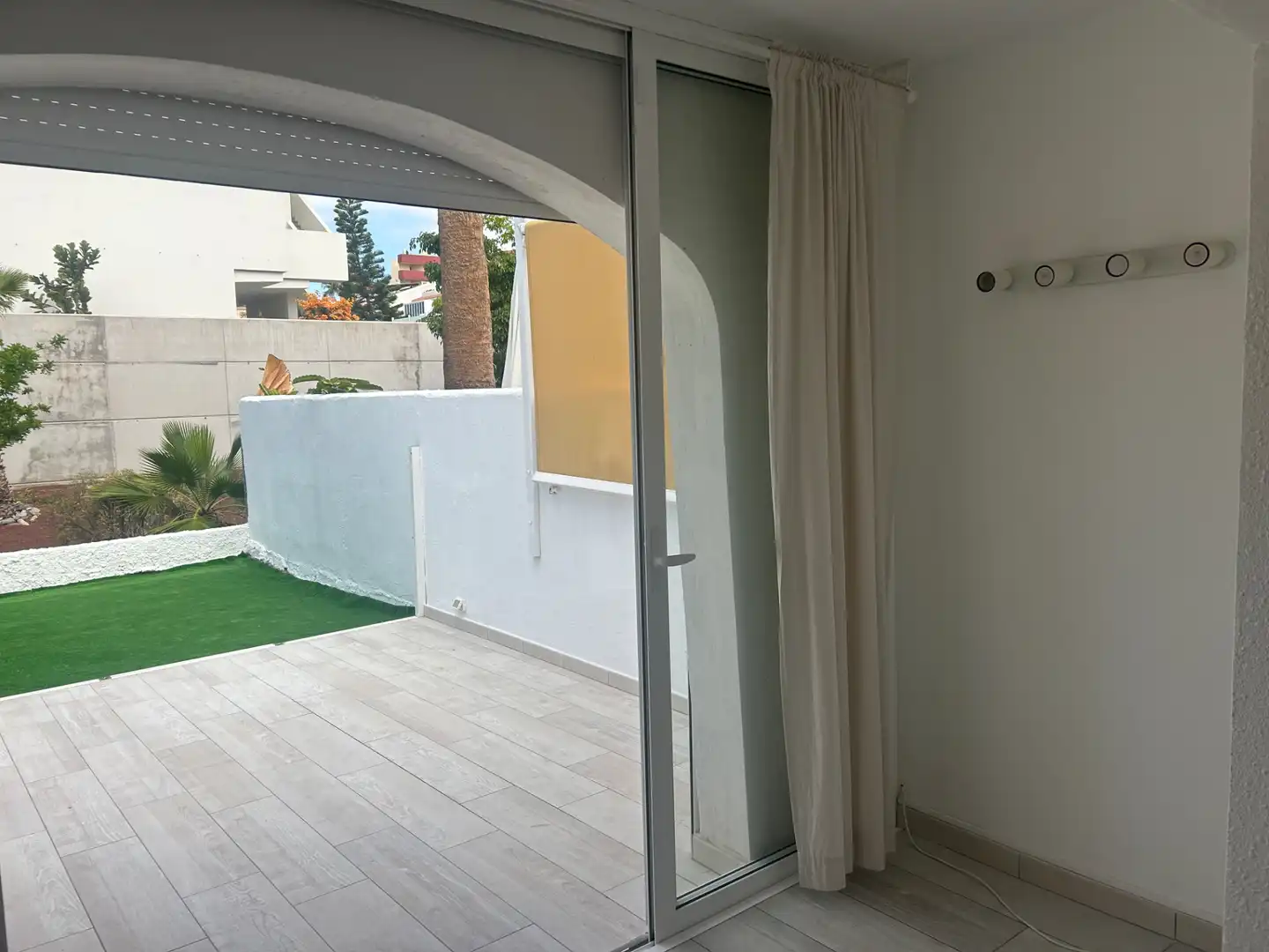 Schlafzimmer von Erdgeschoss zum Verkauf in Adeje mit Terrasse, Ofen und Waschmaschine