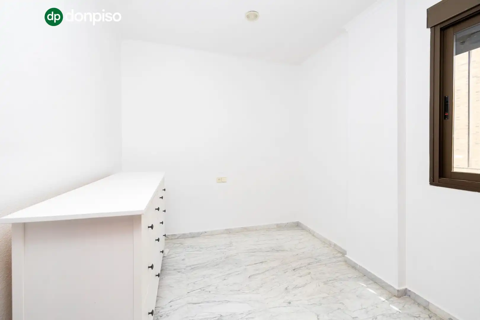 Bedroom of Flat for sale in Genil