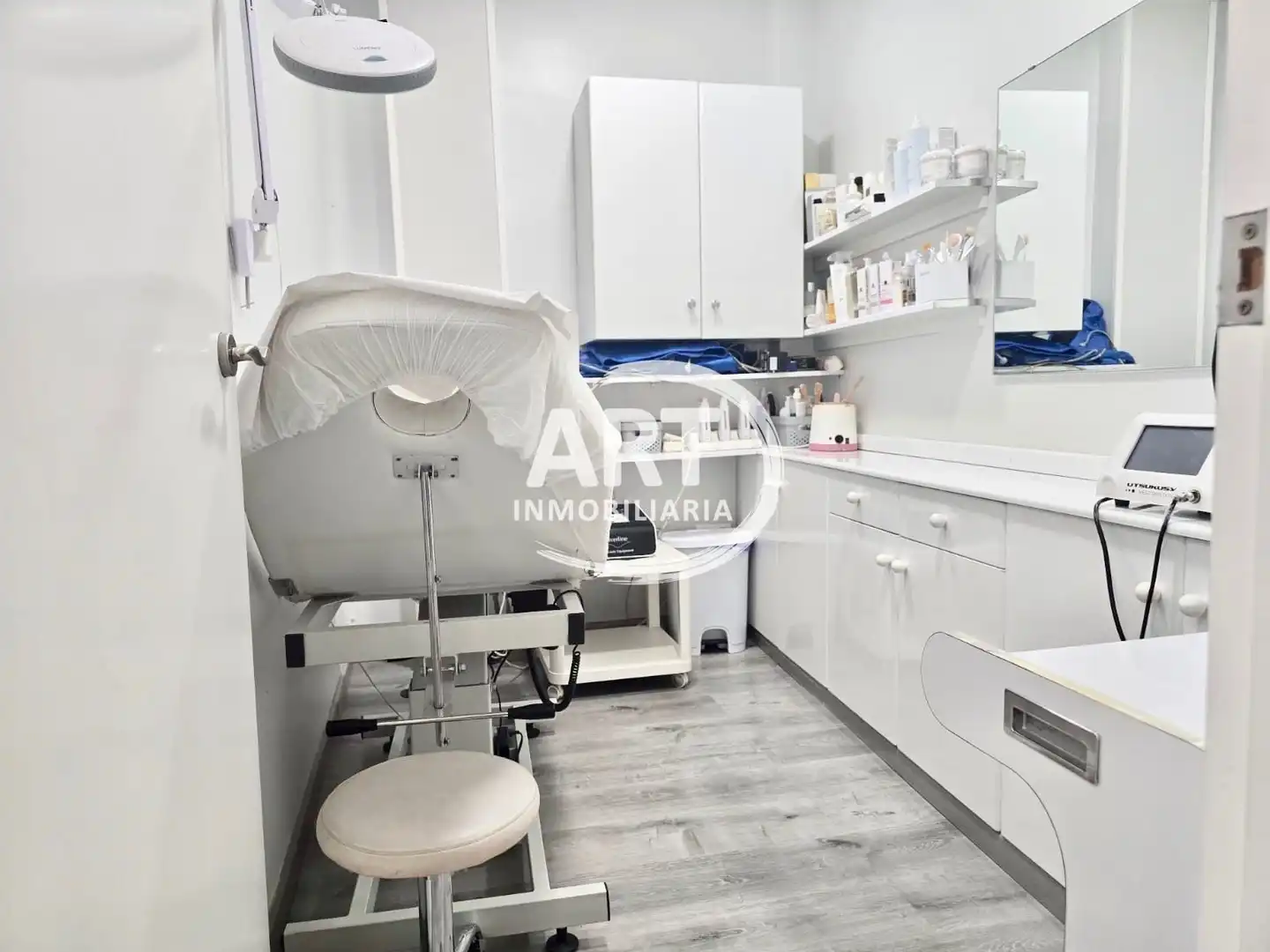 Bathroom of Commercial properties for sale in Bétera  with Air Conditioner
