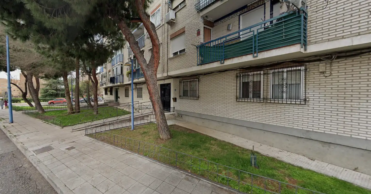 Exterior view of Houses for sale in Parla