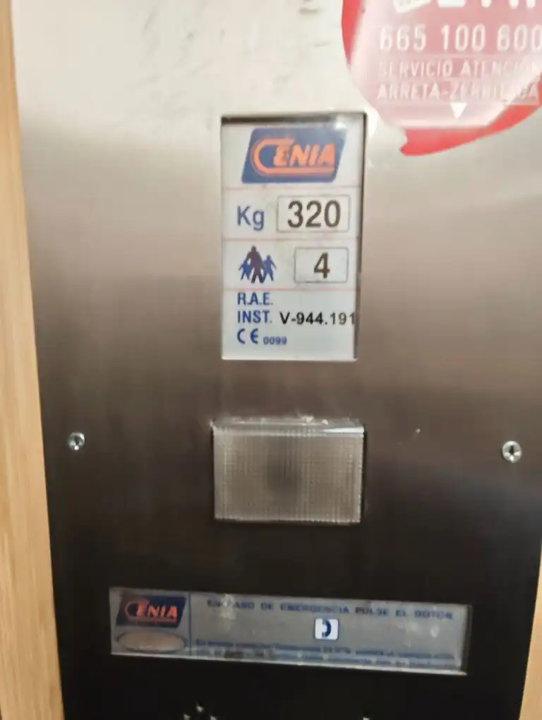 Piso con ascensor en venta en Zumalakarregi Kalea 18, imagen 6