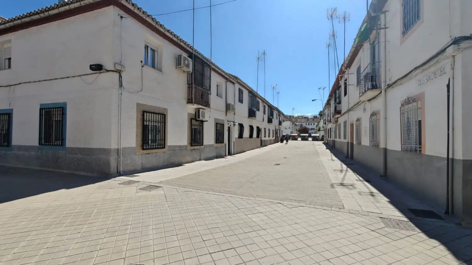 Vista exterior de Piso en venta en Granada con Aire acondicionado y Balcón
