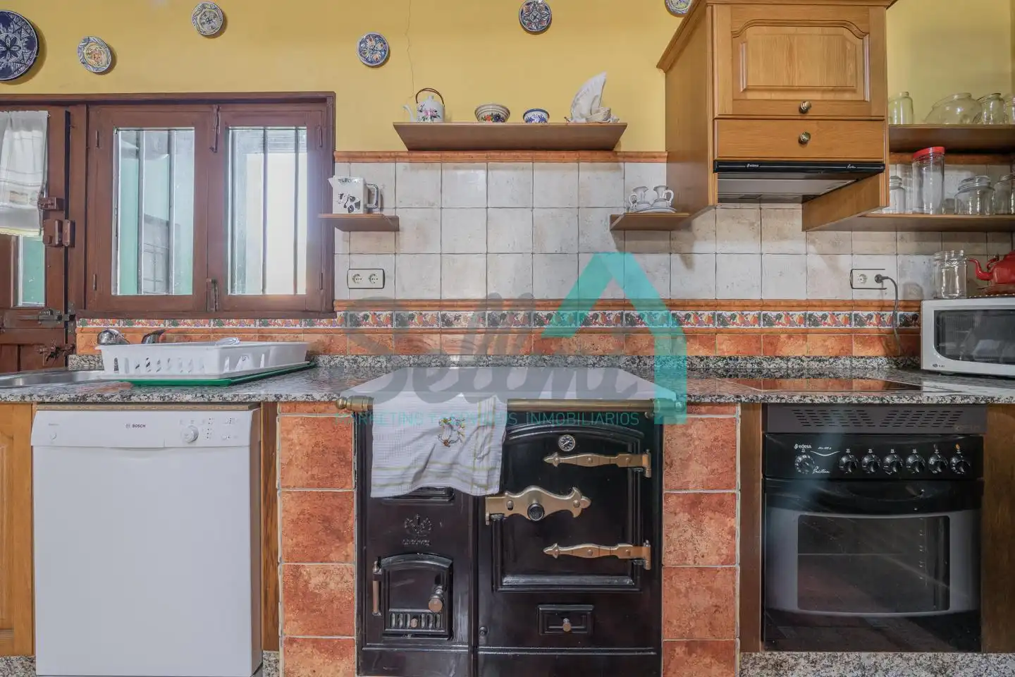 Kitchen of Houses for sale in Pravia  with Heating, Private garden and Parquet flooring