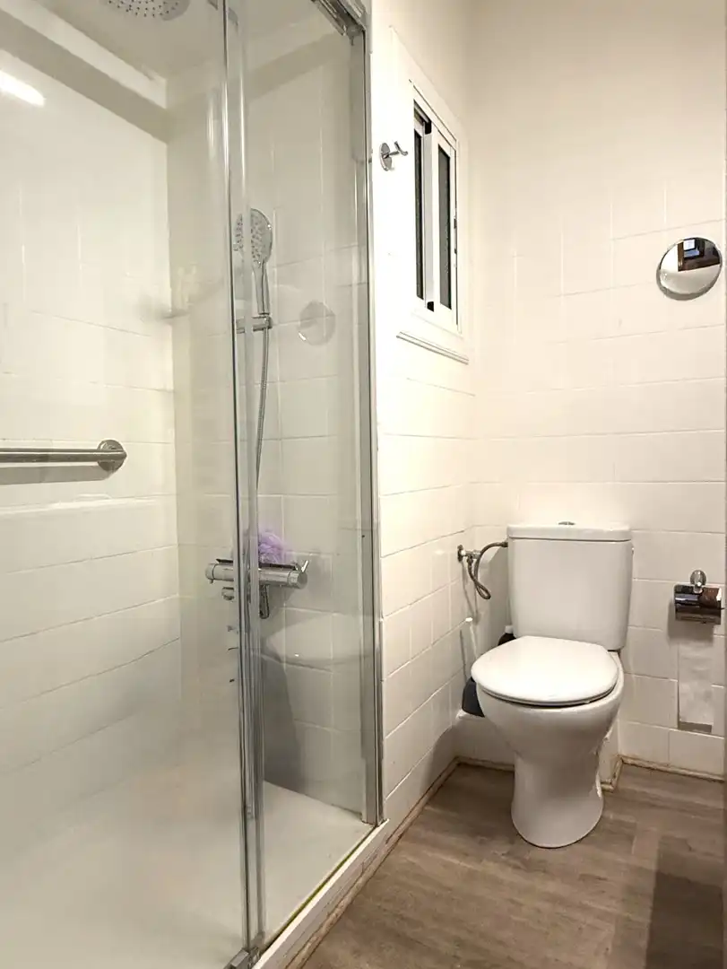 Baño de Piso en venta en Sant Boi de Llobregat con Calefacción, Trastero y Balcón
