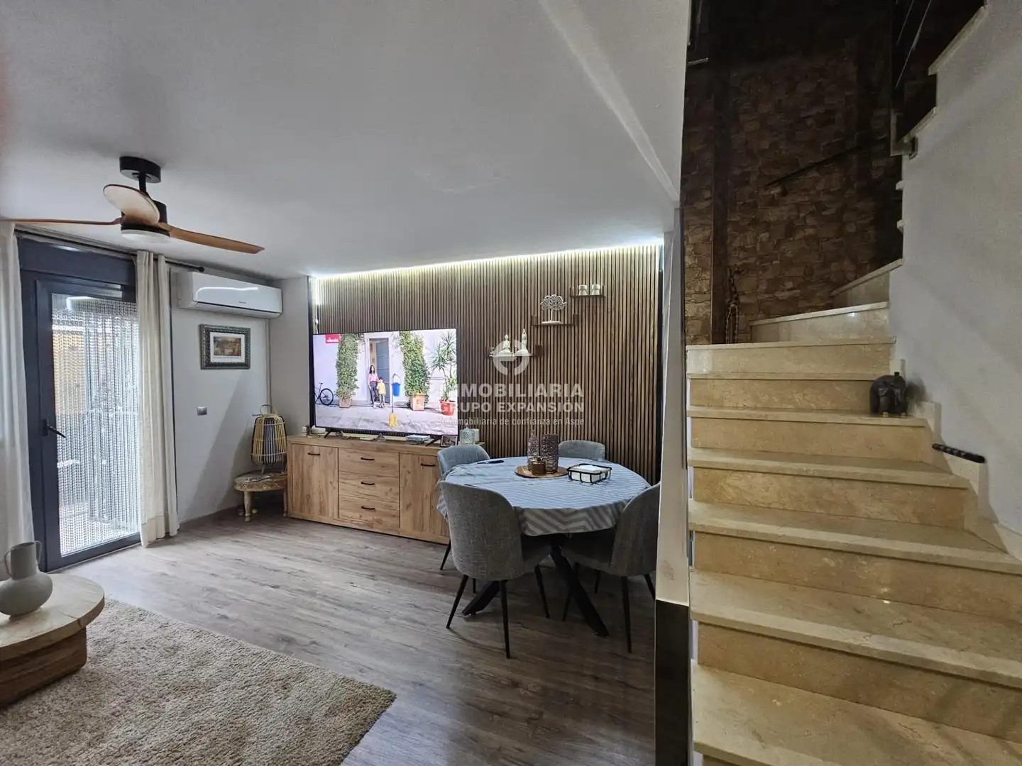 Wohnung zum Verkauf in Aspe mit Klimaanlage, Heizung und Privatgarten