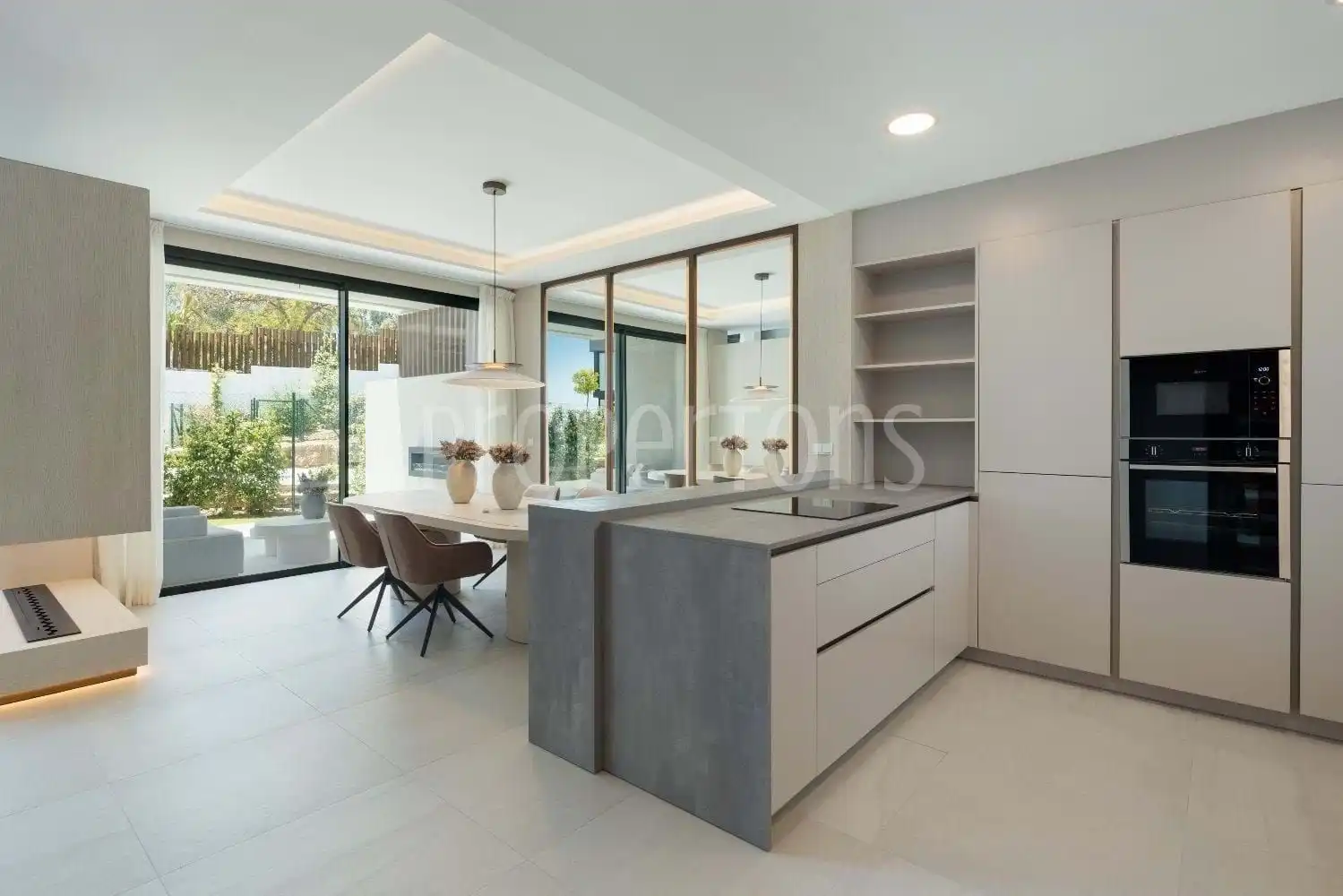Kitchen of Detached homes for sale in Marbella