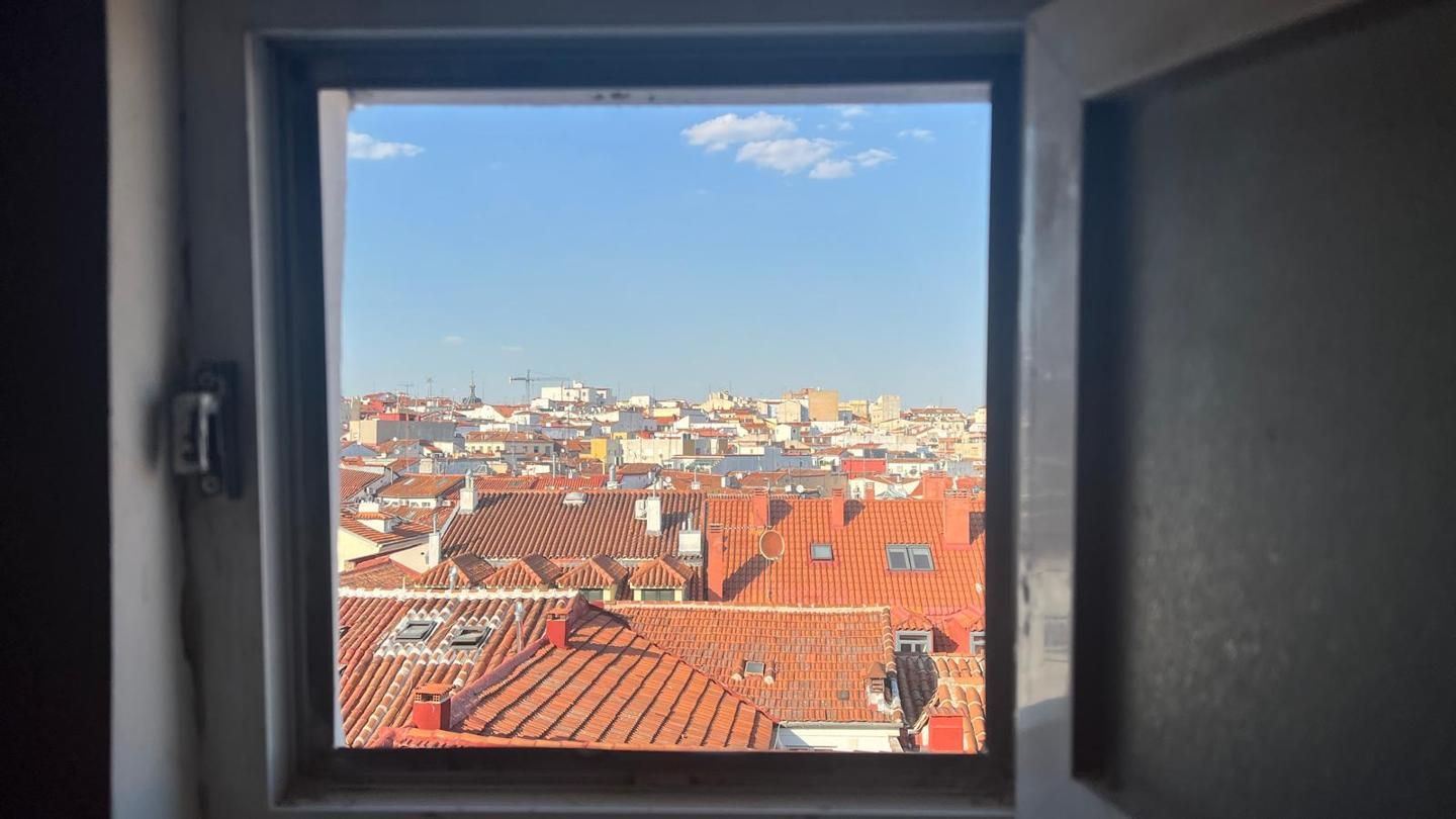Vista exterior de Piso de alquiler en  Madrid Capital con Aire acondicionado, Calefacción y Trastero