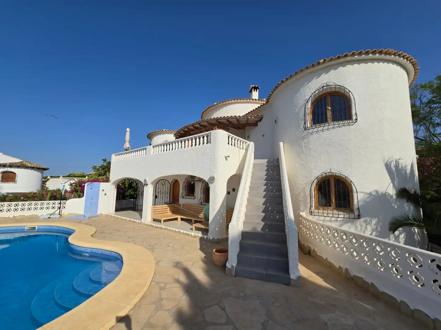 Exterior view of Houses for sale in Calpe / Calp