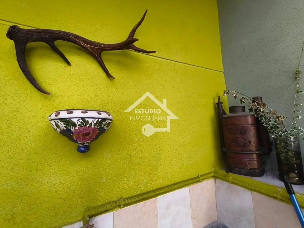 Balcony of Houses for sale in Alesanco  with Heating, Private garden and Furnished