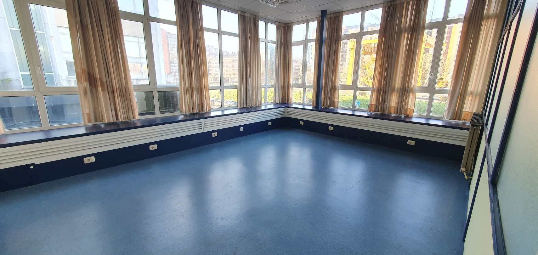 Office to rent in Basauri   with Heating