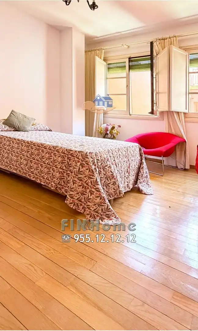 Habitación de Ático de alquiler en Sevilla con Aire acondicionado, Calefacción y Jardín privado