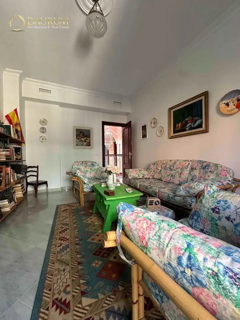 Sala de estar de Casa o chalet en venta en Sevilla con Aire acondicionado, Terraza y Balcón