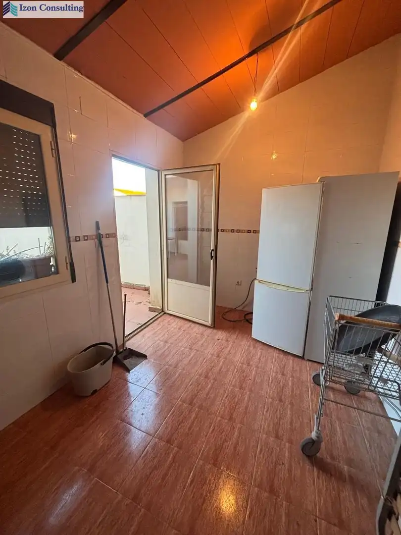 Cuina de Pis en venda en Madrigueras amb Calefacció, Terrassa i Balcó
