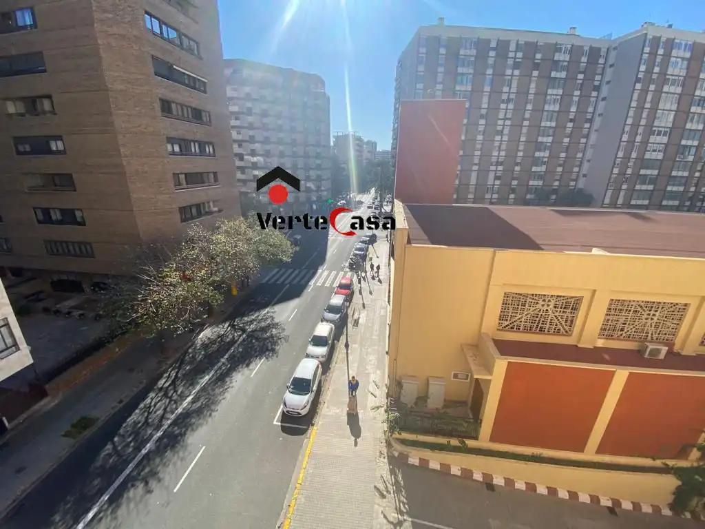 Vista exterior de Pis de lloguer en Valencia amb Aire condicionat, Calefacció i Parquet