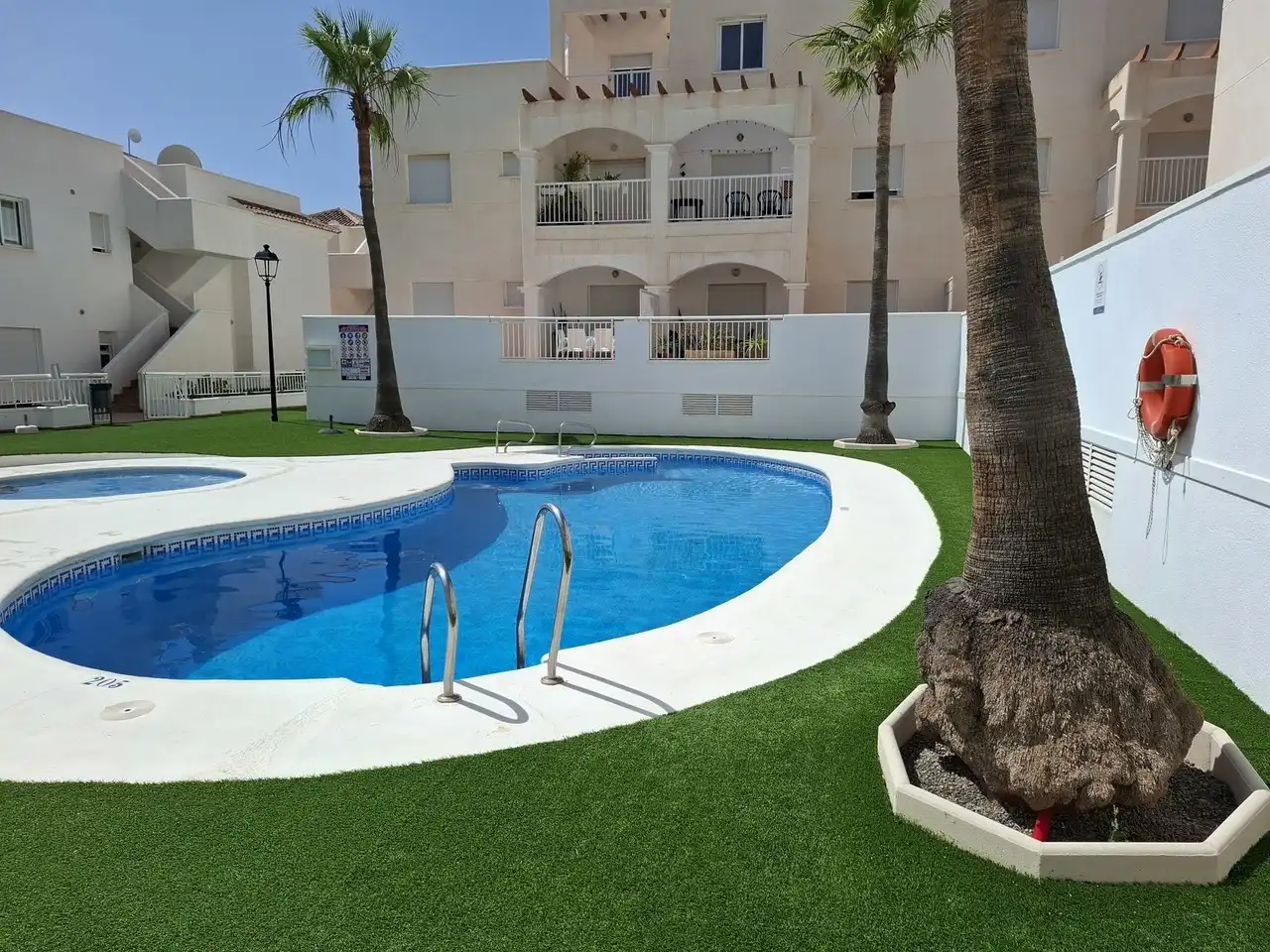 Piscina de Apartament en venda en Mojácar amb Aire condicionat, Terrassa i Piscina
