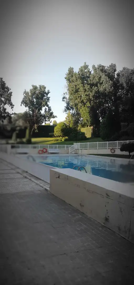 Swimming pool of Flat for sale in Madrid  with Heating, Private garden and Parquet flooring
