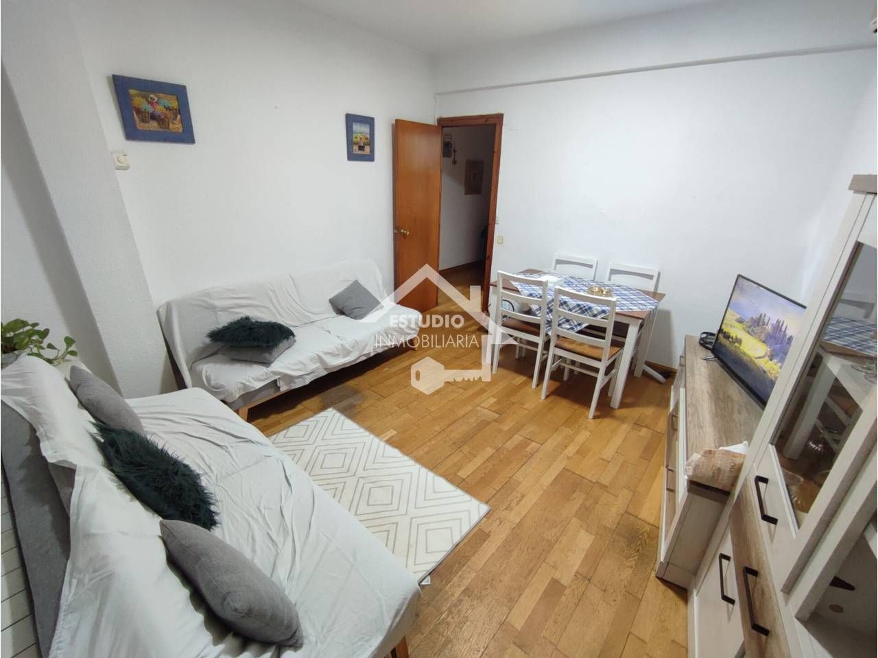 Sala d'estar de Pis en venda en Mendavia amb Aire condicionat, Calefacció i Moblat