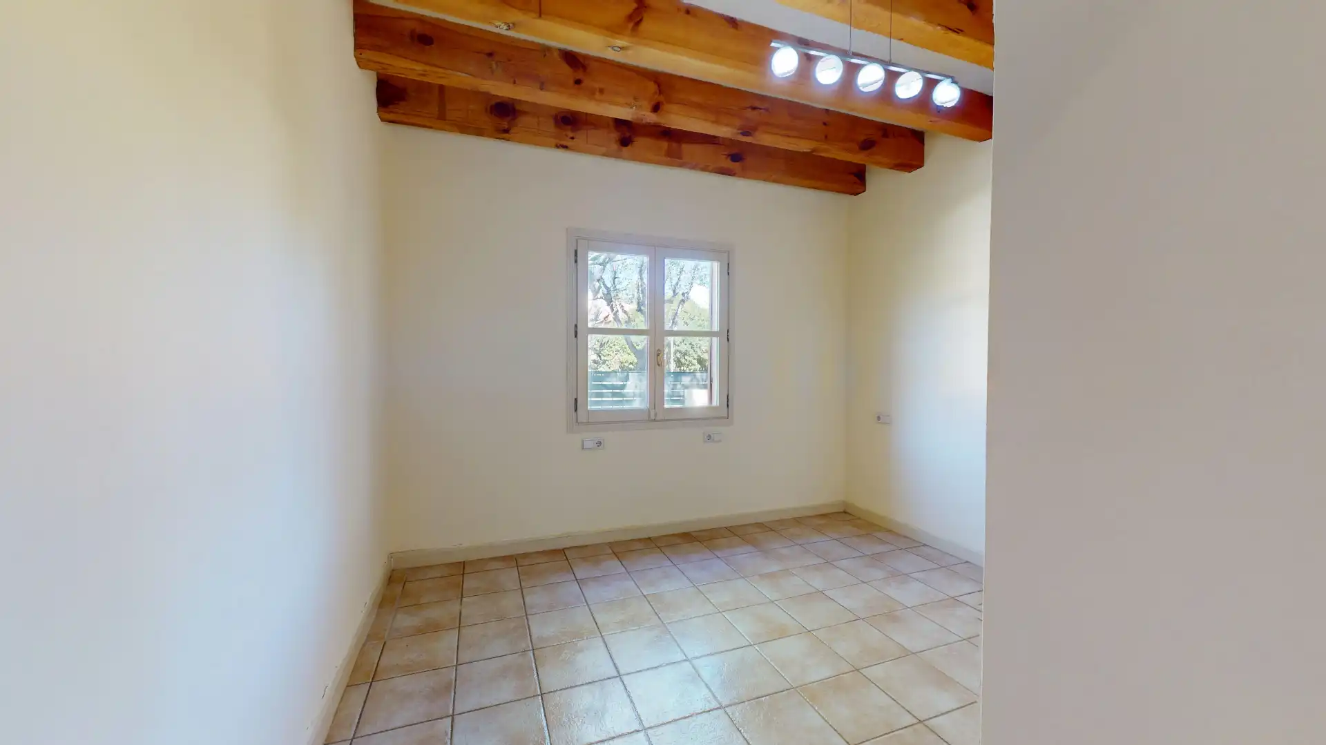 Casa o xalet en venda en Mont-roig del Camp amb Aire condicionat, Calefacció i Jardí privat