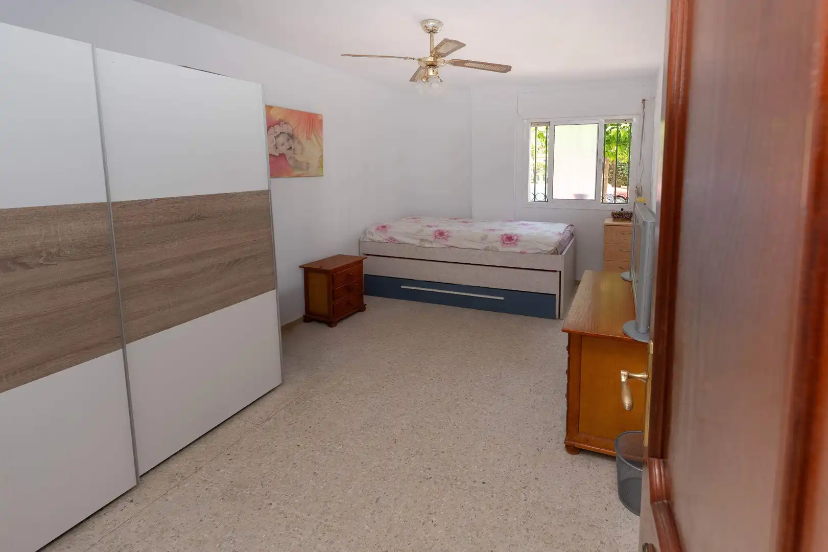 Habitación de Piso en venta en Fuengirola con Terraza, Amueblado y Balcón