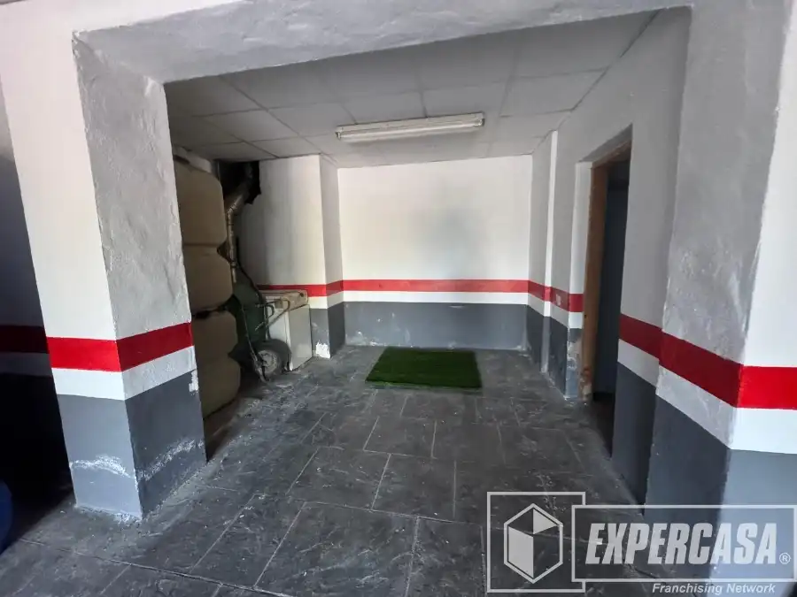 Villa con piscina in vendita a Urbanización LOS LAGOS/ALGINET 1009, imagen 14