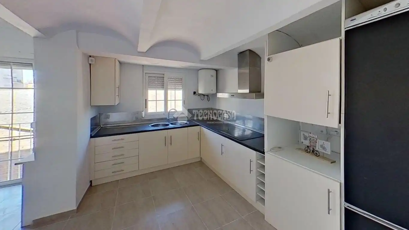 Cocina de Piso en venta en Manresa con Terraza y Trastero