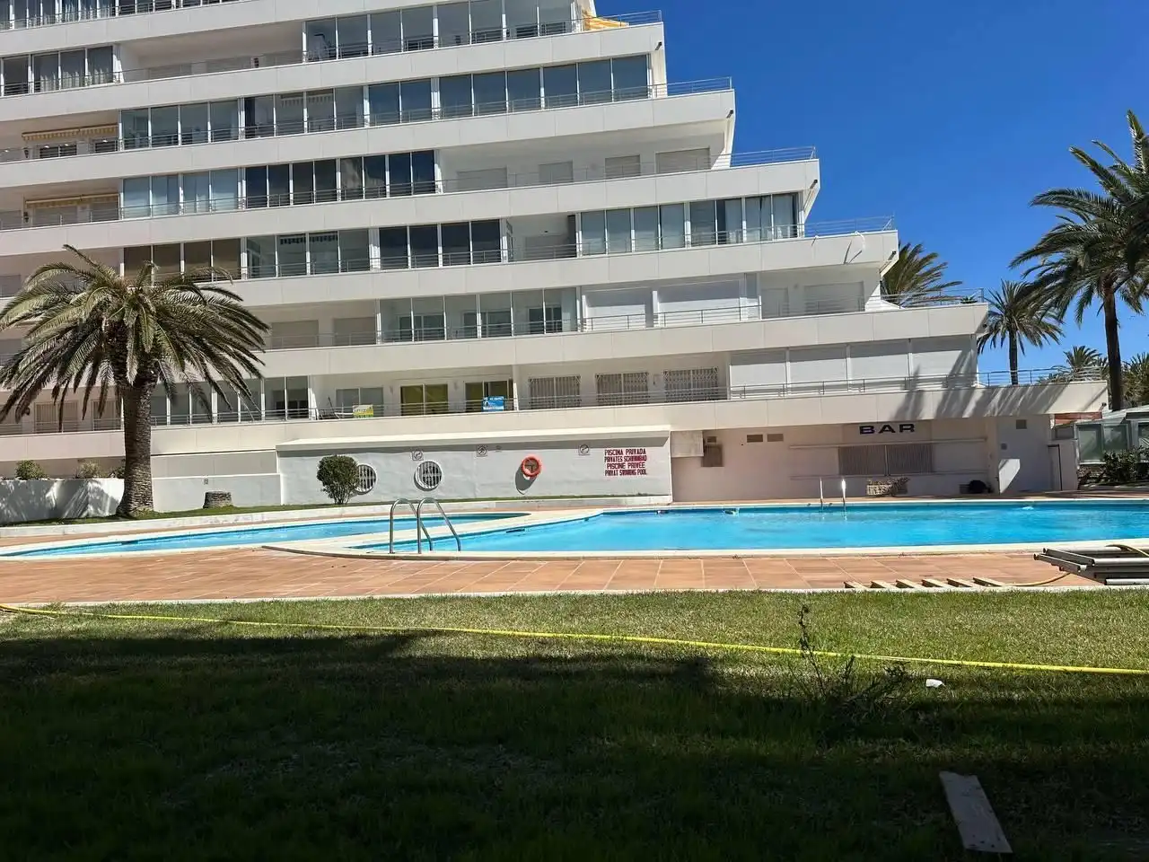Piscina de Estudi en venda en Roses amb Aire condicionat, Calefacció i Terrassa