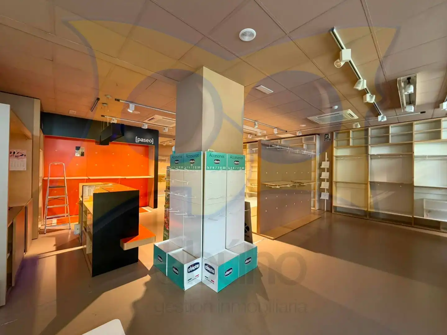 Local comercial de lloguer a Centro, imagen 3