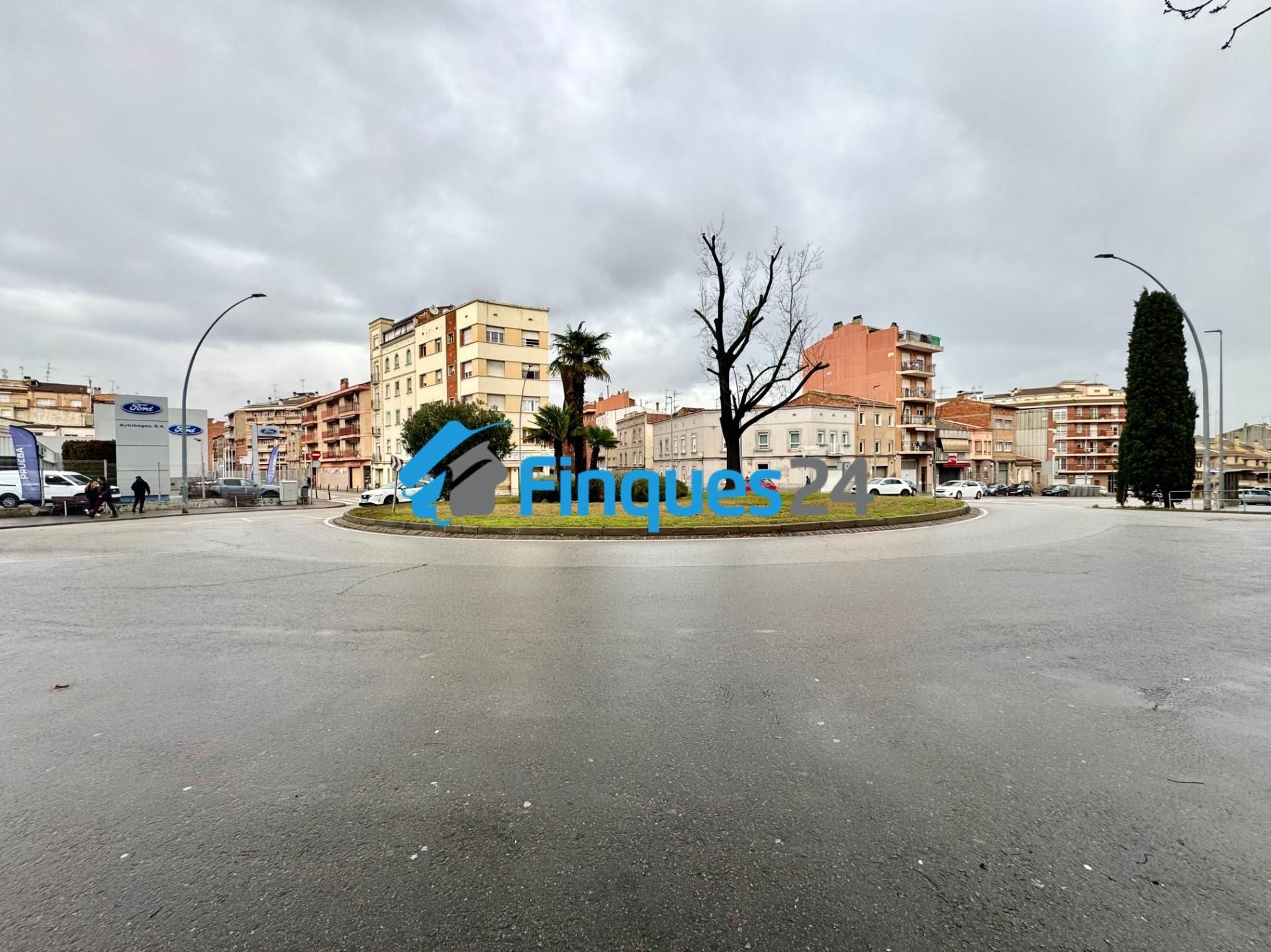 Vista exterior de Traster en venda en Manresa