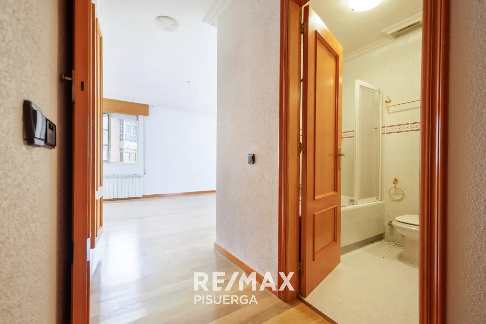 Chalet con jardín en venta en Calle Castilla y León 1, imagen 45