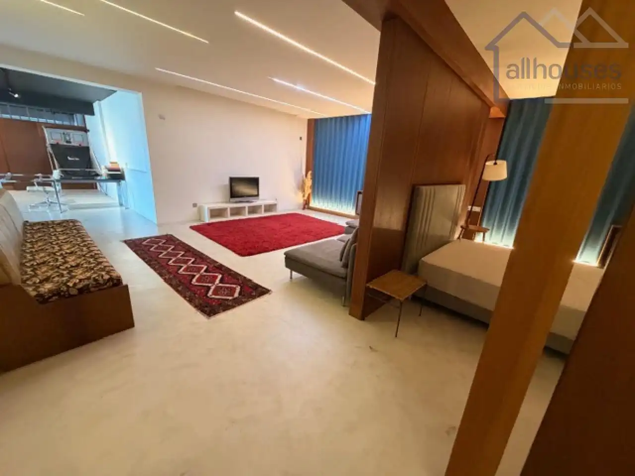 Loft de alquiler en Vigo  con Calefacción, Trastero y Amueblado