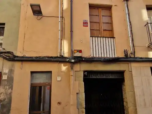 Vista exterior de Casa adosada en venta en Vic con Terraza y Balcón
